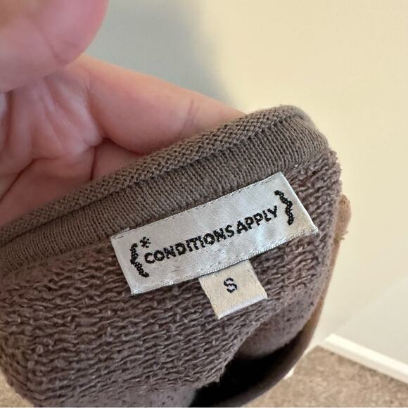 Anthropologie Conditions Apply Tan Mixed Media Quilted Satin Knit Tee/Top Small - Picture 9 of 14